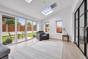 Photo 25- click for photo gallery